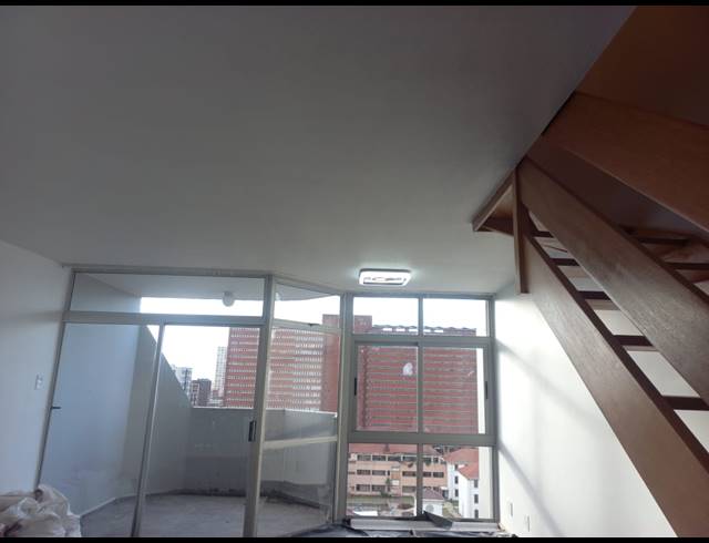2.5 BEDROOM DUPLEX TO LET IN SOUTH BEACH